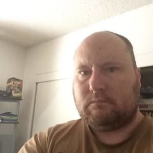 Meet your Posher, Derek